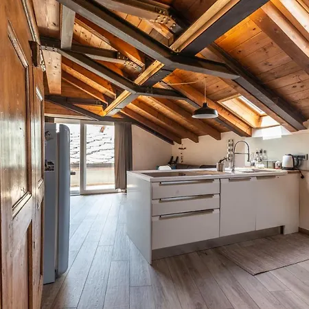 L'atelier Du Temps - La Maisonette Blanche Apartment